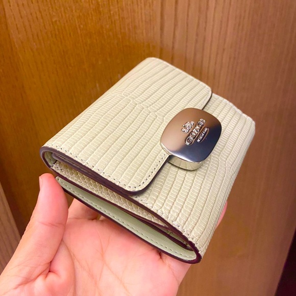 Coach Eliza Small Wallet #CR395 - Picture 2 of 7